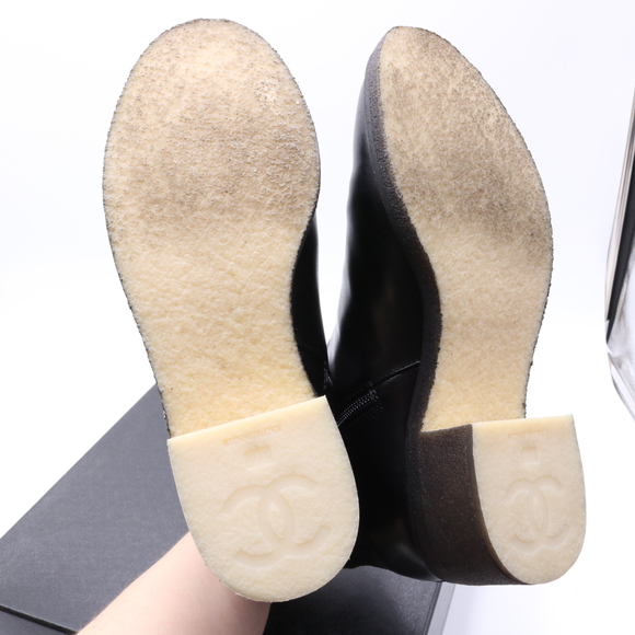 Chanel 40.5 Black Classic Turnlock Silver Logo Rubber Sole Boots Booties C330 - Picture 4 of 16